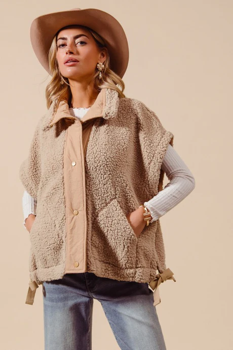 Ivy Soft Sherpa Vest - Latte